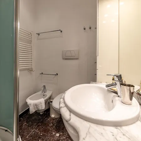 Casa Clementina - Confortevole E Centrale, A Pochi Passi Dal Mare Apartmán *