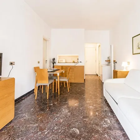 Casa Clementina - Confortevole E Centrale, A Pochi Passi Dal Mare